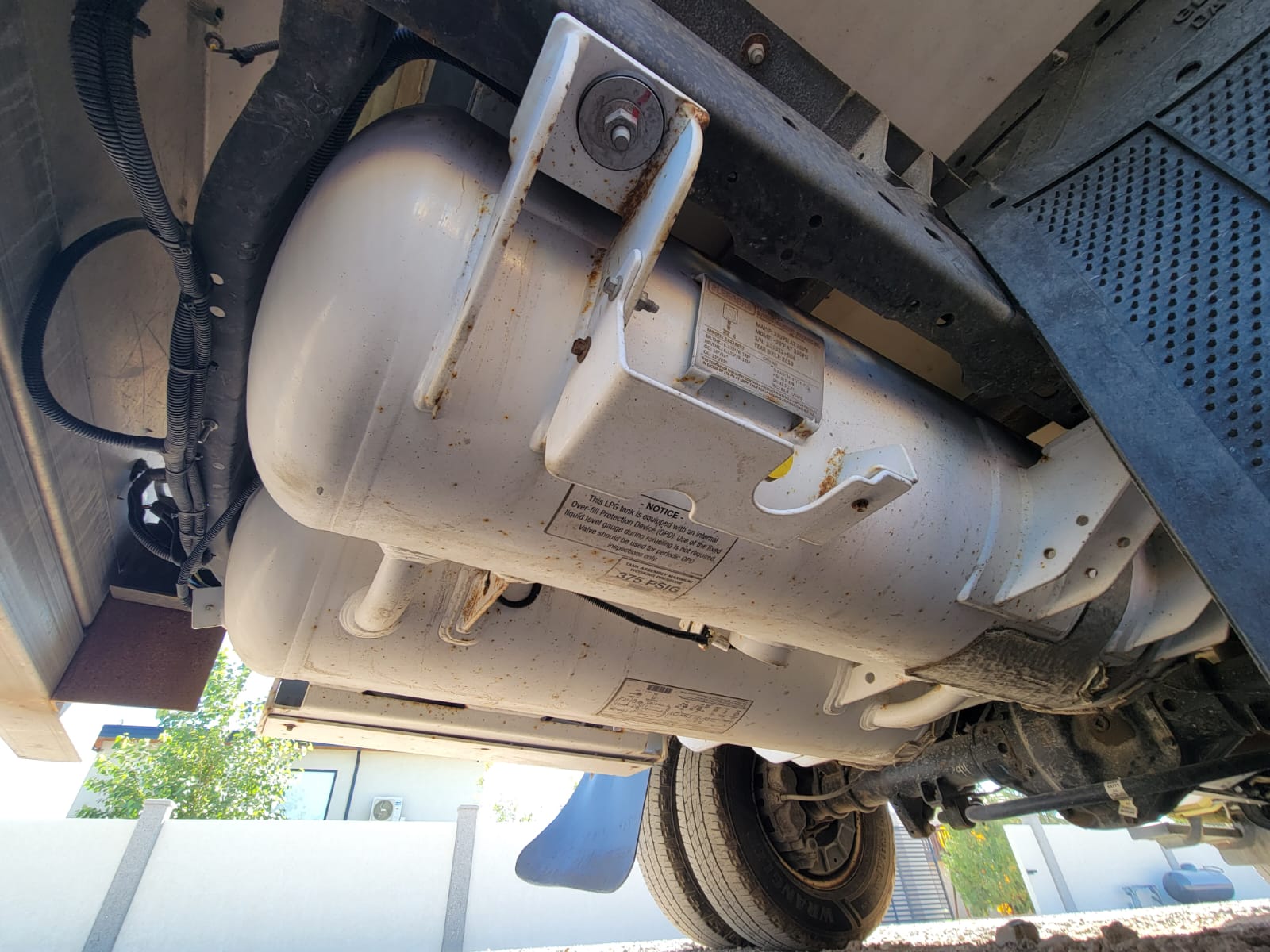 CAMIONETA CON CAJA REFRIJERADA COLDCAR